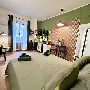 La Bella Charme 3 Km Away From Duomo/ Netflix & Wi-fi Included Milán